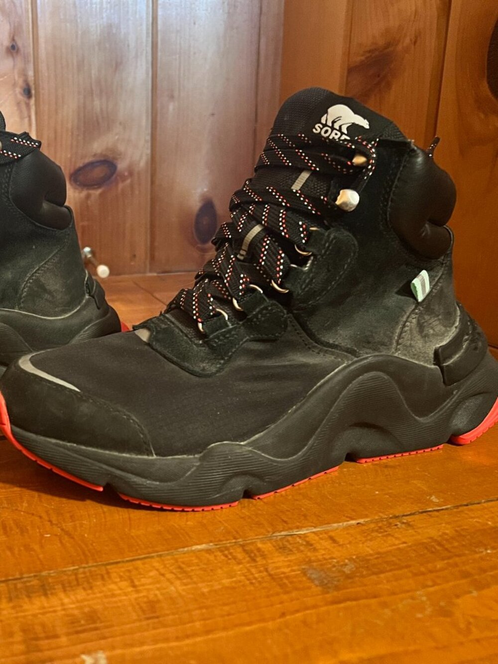 Sorel High Top Lace up Sneakers - Sz 7.5